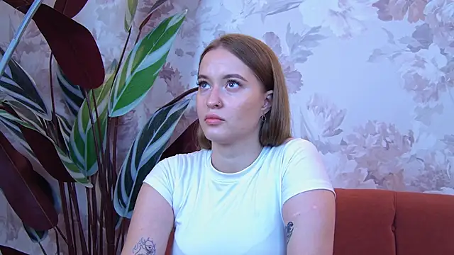 Snapshot of Eva_Haris chatting on September 29, 6:07 am Eva Haris online show from September 29, 6:07 am
