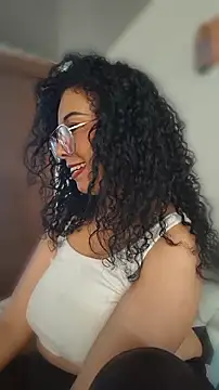 LondonHilton online show from February 25, 3:21 pm