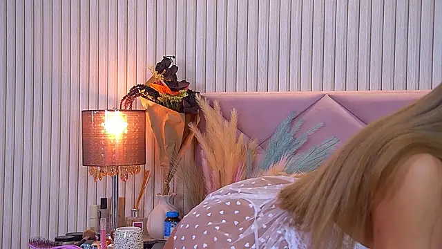 CindyKassidy online show from November 8, 7:02 am