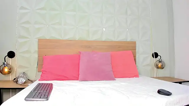 ValeryTrans  online show from February 1, 1:21 pm