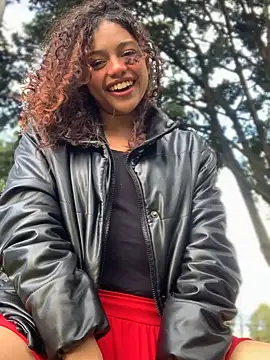 PrettyLia online show from November 25, 9:37 pm