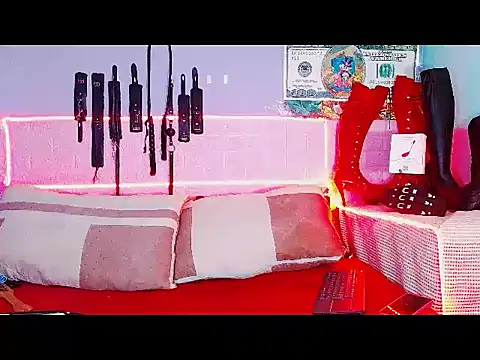 mylygrey online show from February 6, 10:02 pm