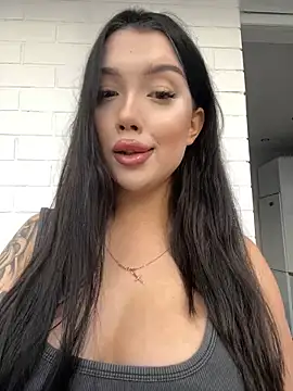 kiss Lissa online show from November 26, 11:00 am