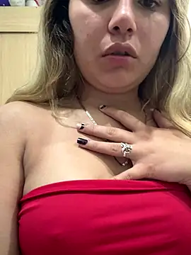 Snapshot of Violettt_hot chatting on October 23, 10:10 am Violettt hot online show from October 23, 10:10 am