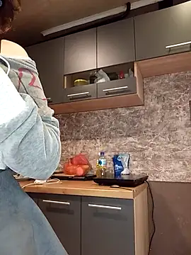 kisette online show from October 6, 2:23 pm