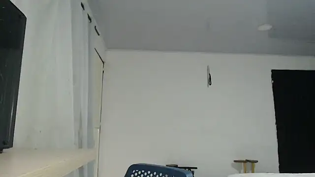 LittleCheerry69 online show from April 22, 8:39 pm