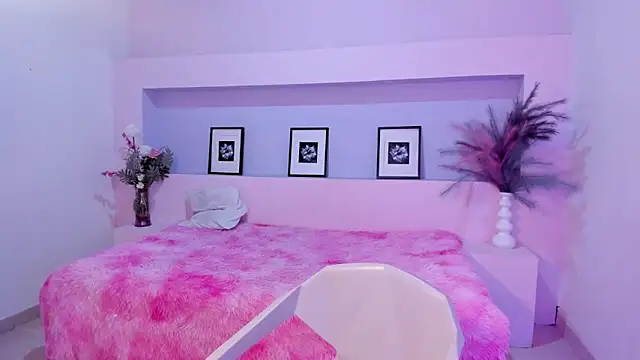 ZaraRosse7 online show from October 7, 8:13 pm