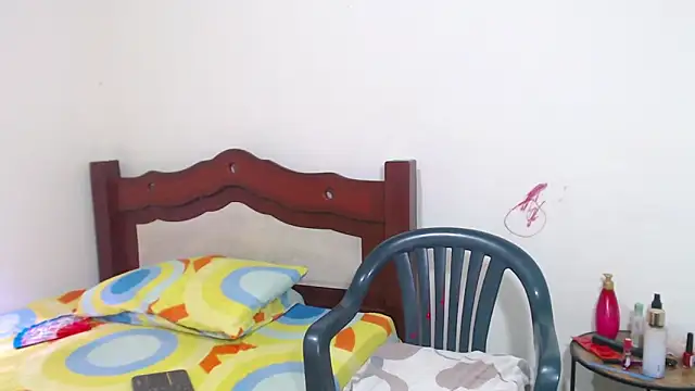 lorenacapelli online show from January 17, 9:55 pm