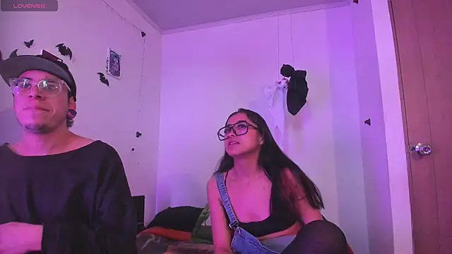 Dirty Pleasure69 online show from November 6, 8:15 pm