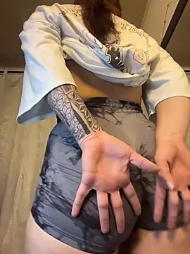 came lia1 online show from March 17, 3:54 am