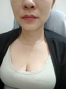 Girl Shy2000 online show from November 16, 10:48 am