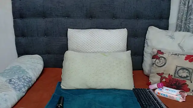 stunna-gir online show from January 14, 7:08 pm