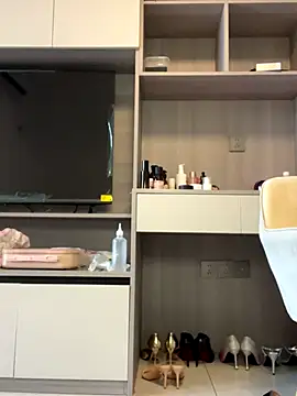 POS001 online show from December 14, 5:24 am