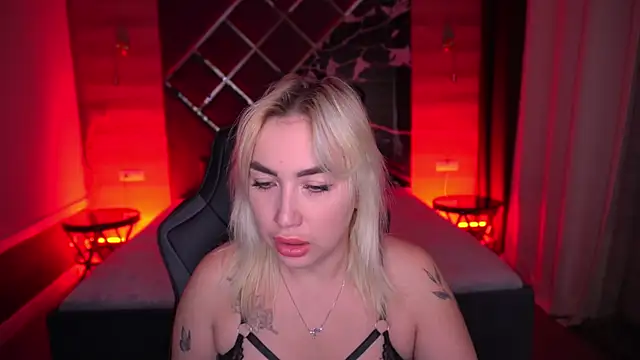 MariellaVi online show from October 19, 7:38 pm