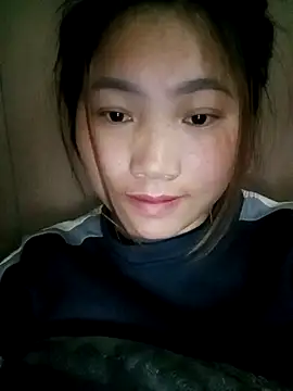 min-xinh online show from February 1, 10:41 pm