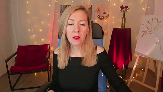 DonnaSmitth online show from February 18, 7:35 pm