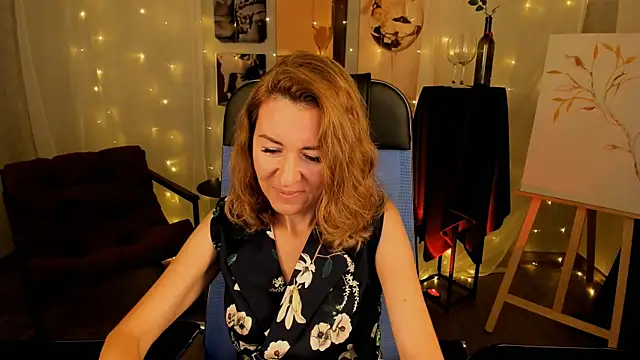 Snapshot of DonnaSmitth chatting on October 12, 10:06 am DonnaSmitth online show from October 12, 10:06 am