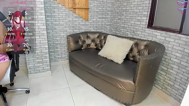 Alisonn Doll online show from November 25, 11:45 am