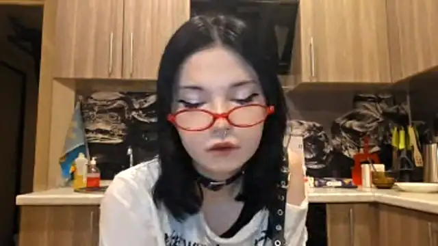 Beeping Creature online show from January 12, 1:49 pm