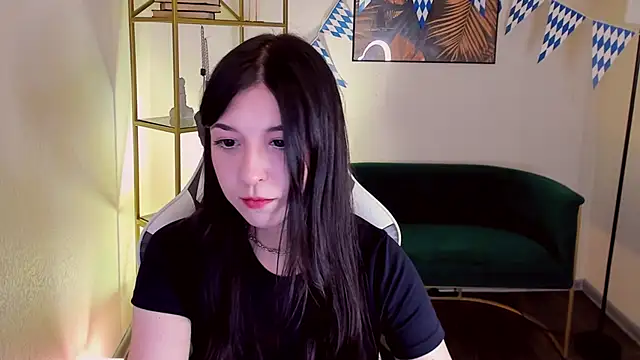 Snapshot of Azaliya_Haze chatting on September 27, 10:33 am Azaliya Haze online show from September 27, 10:33 am