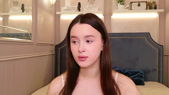 EvaSwen online show from June 22, 10:56 am
