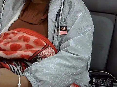 SEXY DOLL88 online show from January 11, 6:46 pm