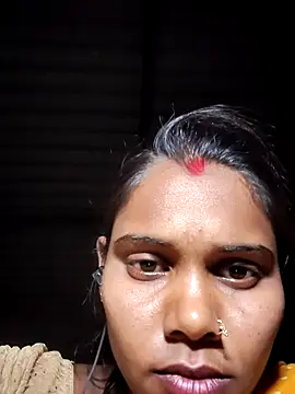 Katrina kaif143 online show from November 29, 10:30 am