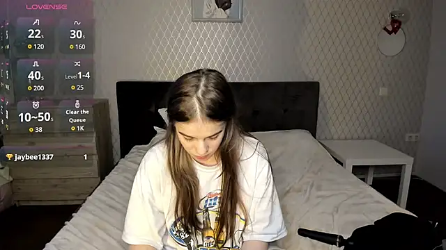 Snapshot of ShellyMoon_ chatting on October 12, 3:03 pm ShellyMoon  online show from October 12, 3:03 pm