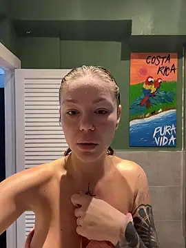 MiraLuna online show from October 28, 8:31 am