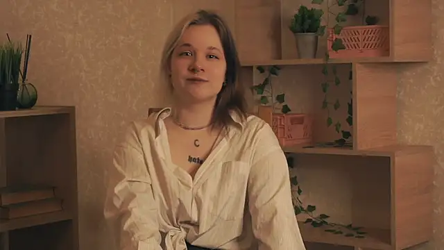 EviaVanveen online show from October 11, 7:35 am