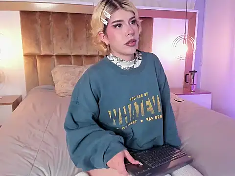 SamyShark online show from January 14, 4:50 am