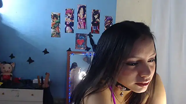 lizethavila online show from April 18, 1:30 am