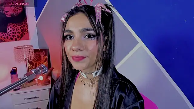 Snapshot of susi_hot13 chatting on October 22, 8:47 pm susi hot13 online show from October 22, 8:47 pm