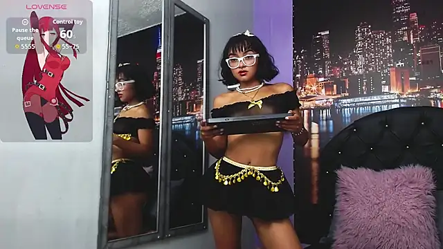 IrisCole online show from October 13, 11:24 am