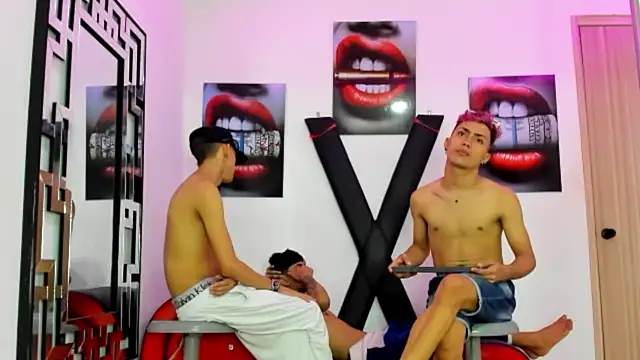 VERY HOT GUYS online show from November 2, 1:42 am