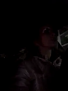 KirraWhite online show from November 29, 5:17 pm