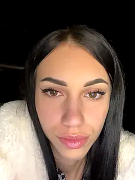 Snapshot of ilariea_girl chatting on October 20, 8:34 pm ilariea girl online show from October 20, 8:34 pm