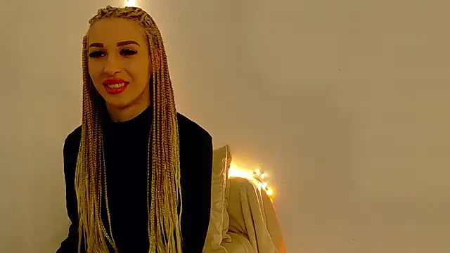 Sia a online show from December 16, 4:51 am