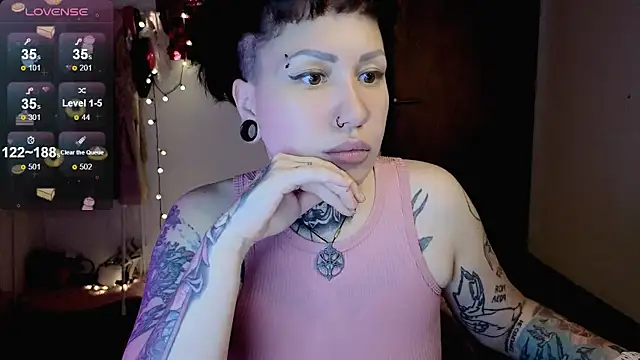 Senorita  Dakota online show from December 4, 11:59 pm