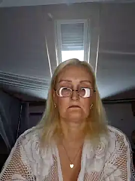 Jenny Blum online show from October 15, 9:01 am