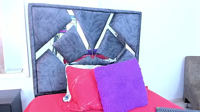 mia fox4 online show from December 1, 12:41 pm