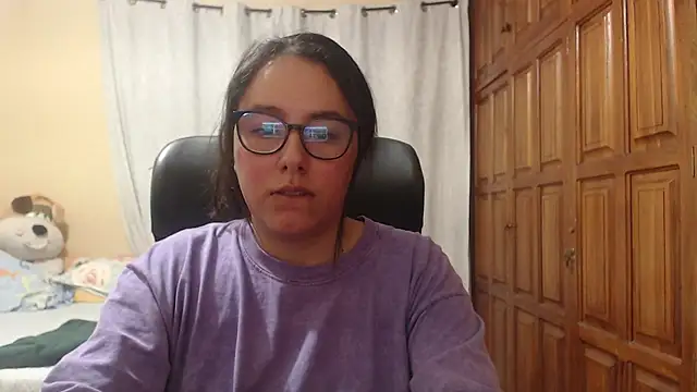 Venus cat  online show from April 8, 2:24 am