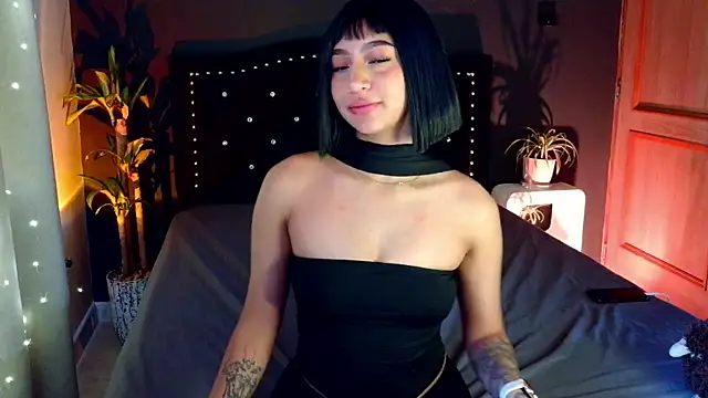 emma web  online show from April 23, 4:31 pm