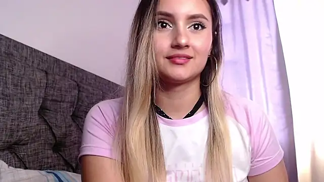 Miaa  - online show from October 5, 10:15 pm