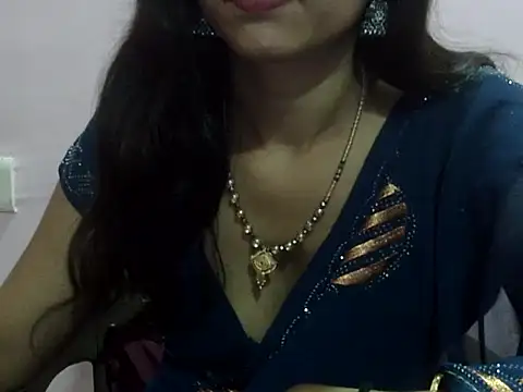 Laila Cute online show from April 29, 5:30 pm