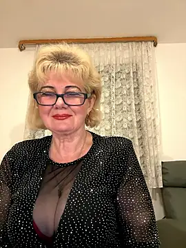 BoloshkaBlonda online show from January 9, 7:18 pm