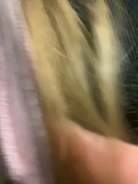 pleasedontpressaredburton online show from October 28, 6:13 pm