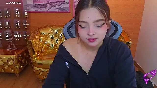 mia foster t online show from March 6, 1:17 pm