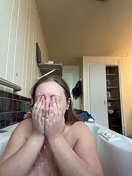 allnaturalmermaid online show from March 3, 10:05 pm