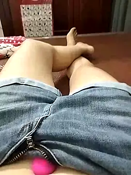 Lili 2love online show from October 16, 1:47 pm